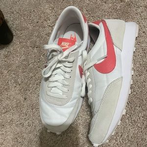 Nike Daybreak Shoes